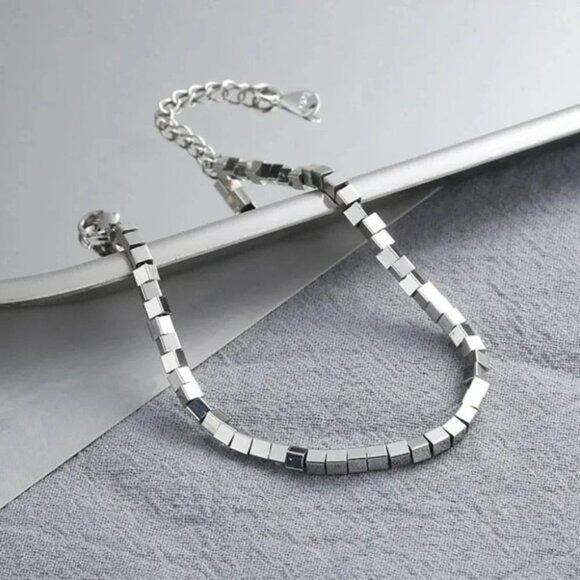 925 Sterling Silver Dainty Box Cube Minimalist Bracelet - Picture 2 of 4